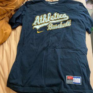 Nike Regular Fit T shirt Oakland A's Athletics